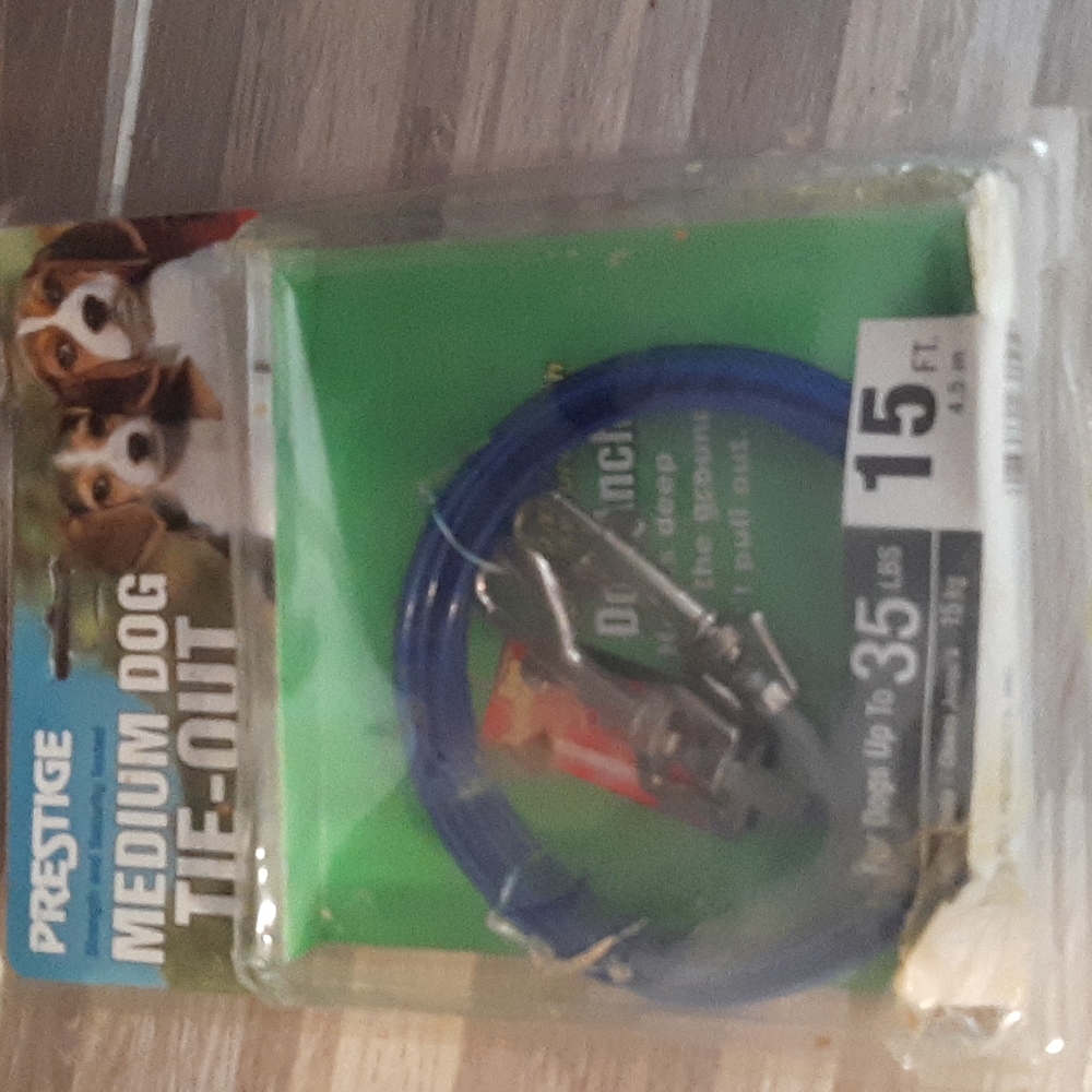 Prestige Medium Dog Tie-Out